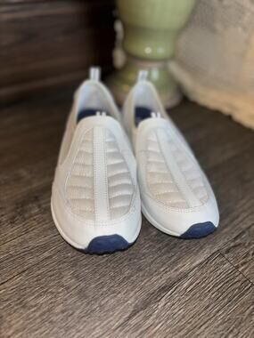 Easy Spirit Size 6 Piers Slip On Shoes - Women's Size 6M - NEW no box / tags